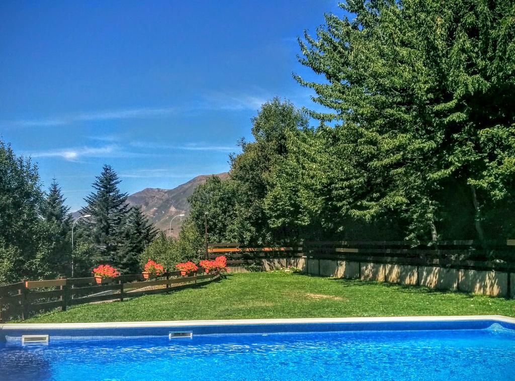 Apartamentos Multibaqueira Бакейра-Берет Екстер'єр фото